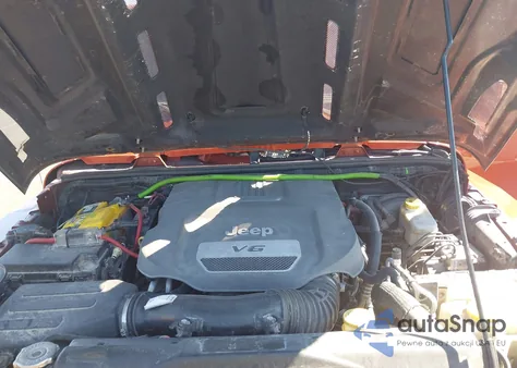 2014 Jeep Wrangler Unlimited Sahara z USA, uszkodzony, nr VIN 1C4BJWEG0EL198843